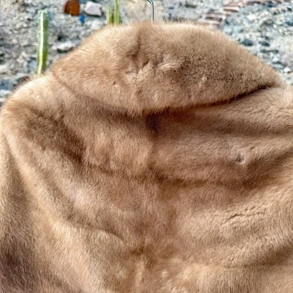 Mink stole wrap, light brown shawl collar vintage - Picture 10 of 15